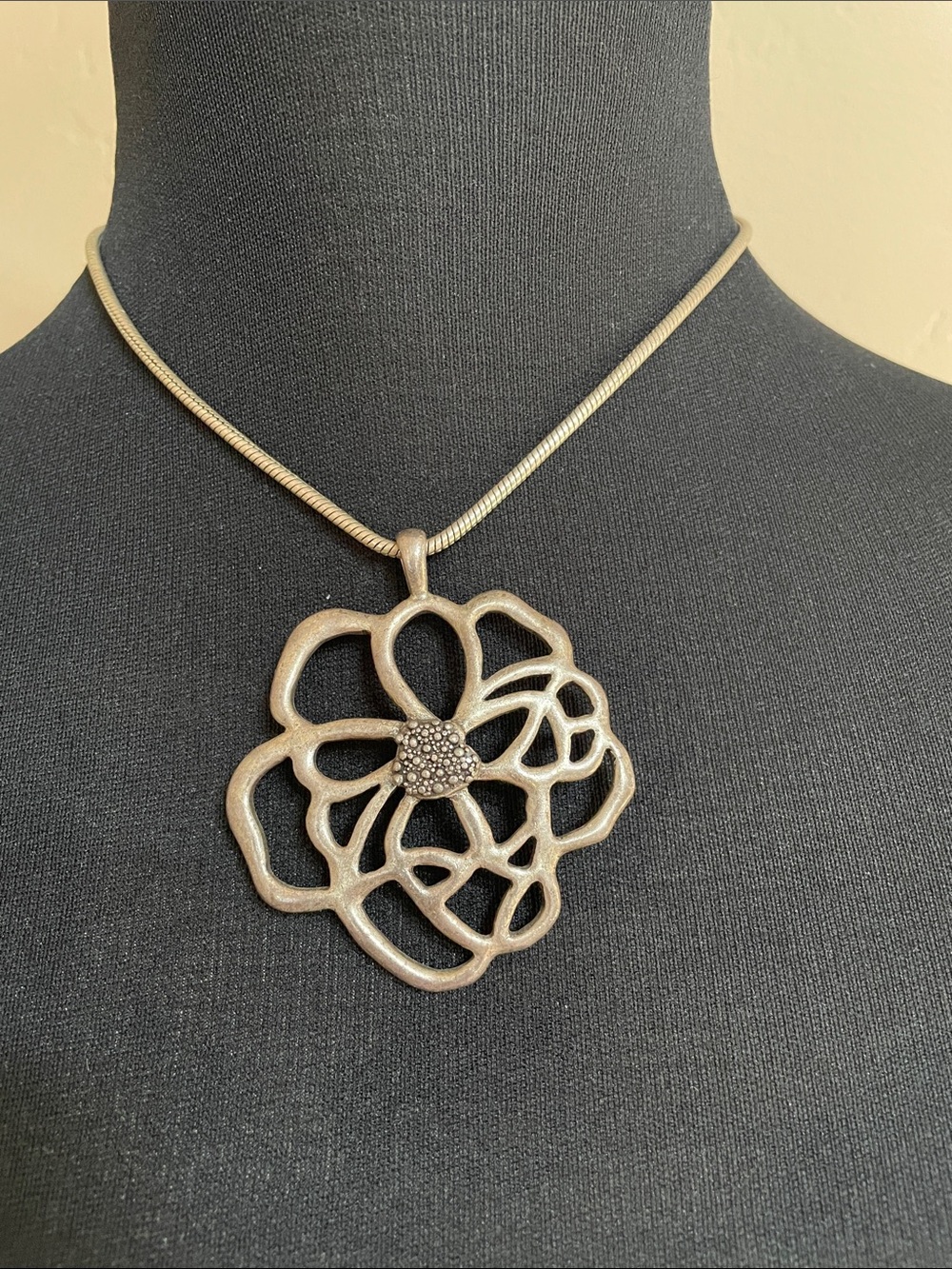 Chico’s Floral Openwork Pendant Necklace in Antiqued Silver